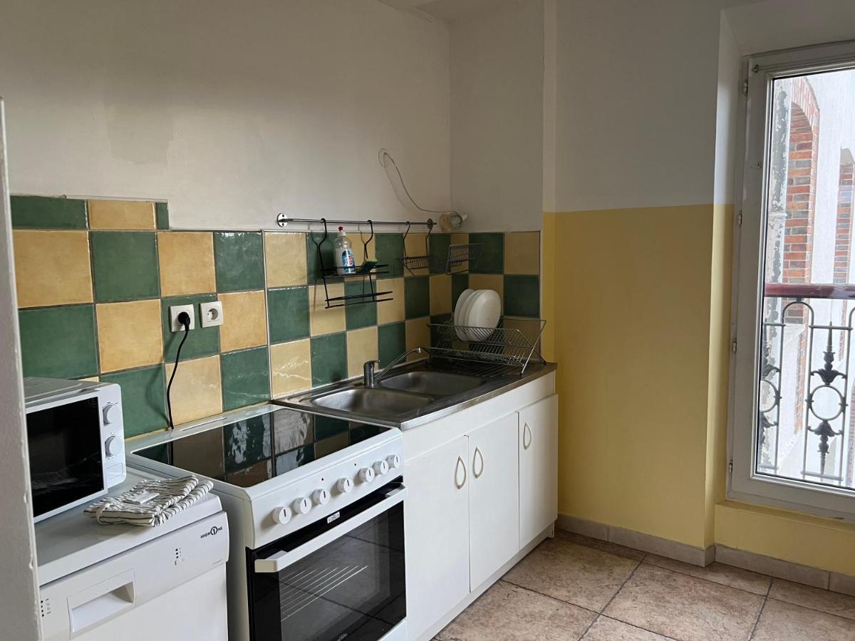 Le Relais De Saint Loup 1 A 66 Personnes Apartment Montereau-faut-Yonne Bagian luar foto